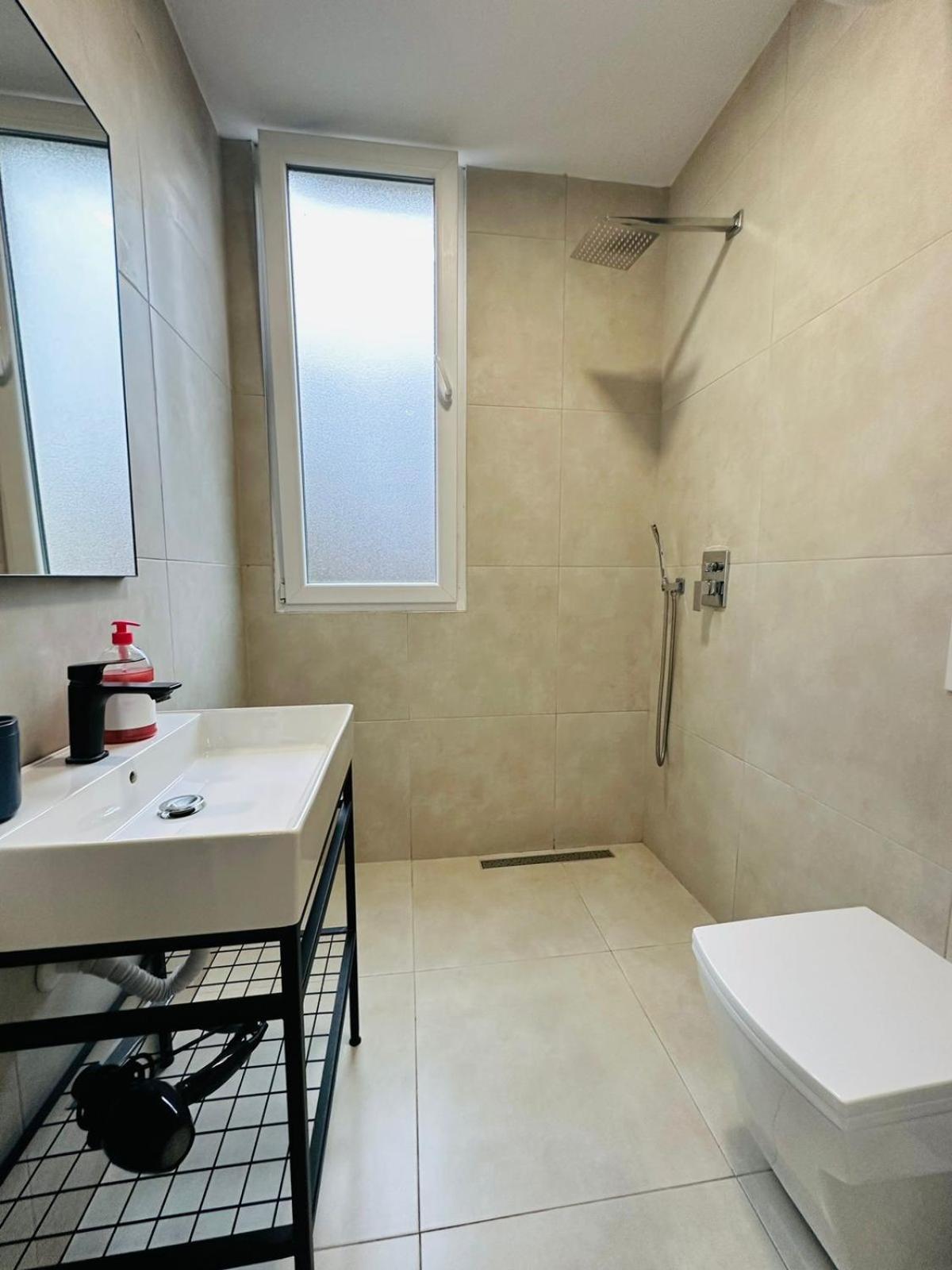 Sela Rent- And Apartment *
