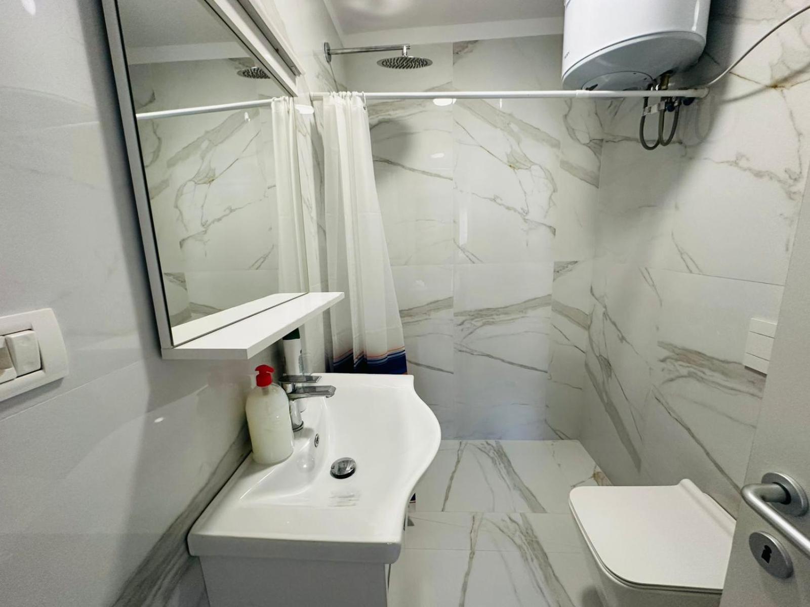 Apartment Sela Rent- And Tirana