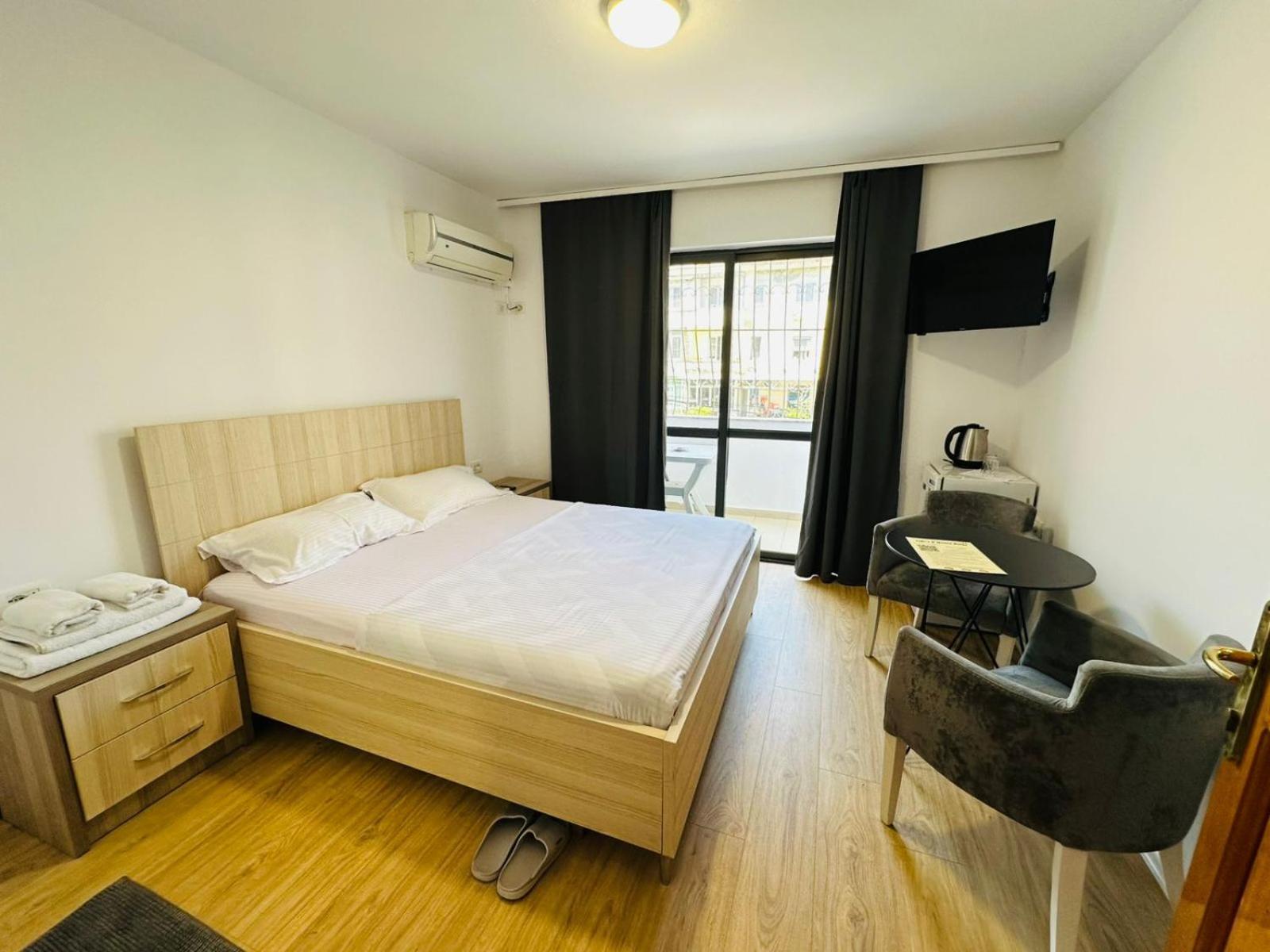 Sela Rent- And Tirana